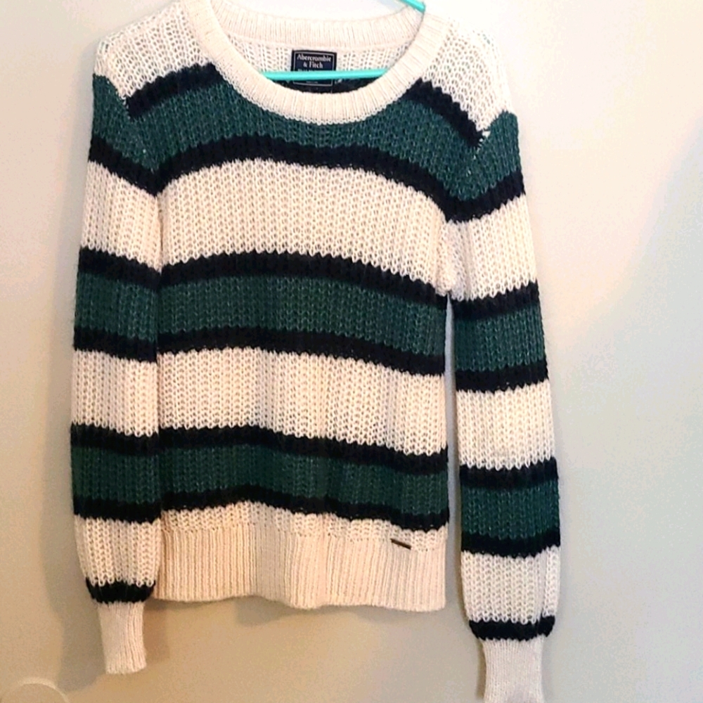 NWOT Abercrombie sweater - Picture 1 of 6